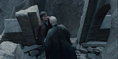 Harry Potter On The Edge Of The Castle, Face To Face With Voldemort