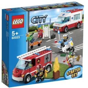 LEGO City: Town: City Starter Set (60023) Image 1