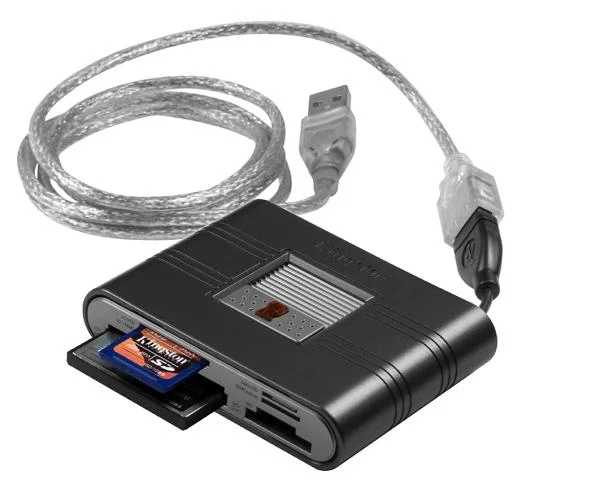 Kingston USB Hi-Speed 19-in-1 Adaptor (FCR-HS219/1) Image 1