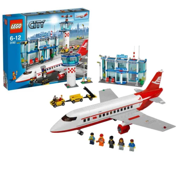 LEGO City: Airport (3182) Image 1