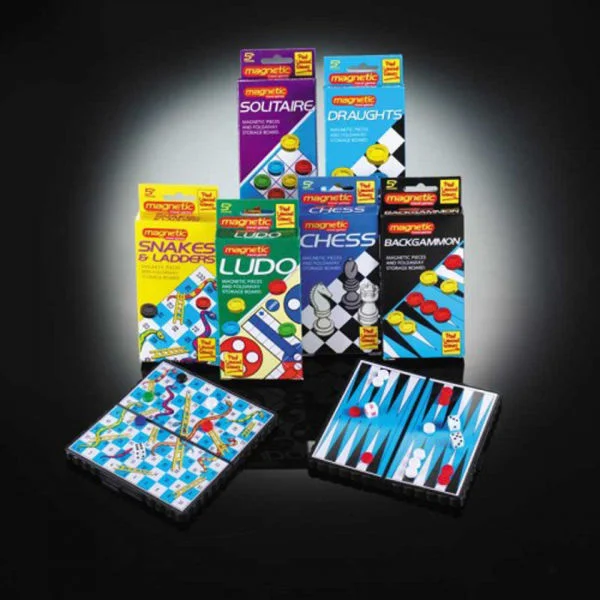 Magnetic Travel Game - Backgammon Image 1