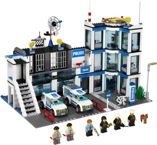 LEGO City: Police Station (7498) Image 1
