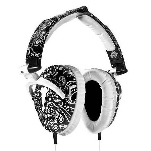 Skullcandy Snoop Dogg Skullcrushers (Black) Image 1