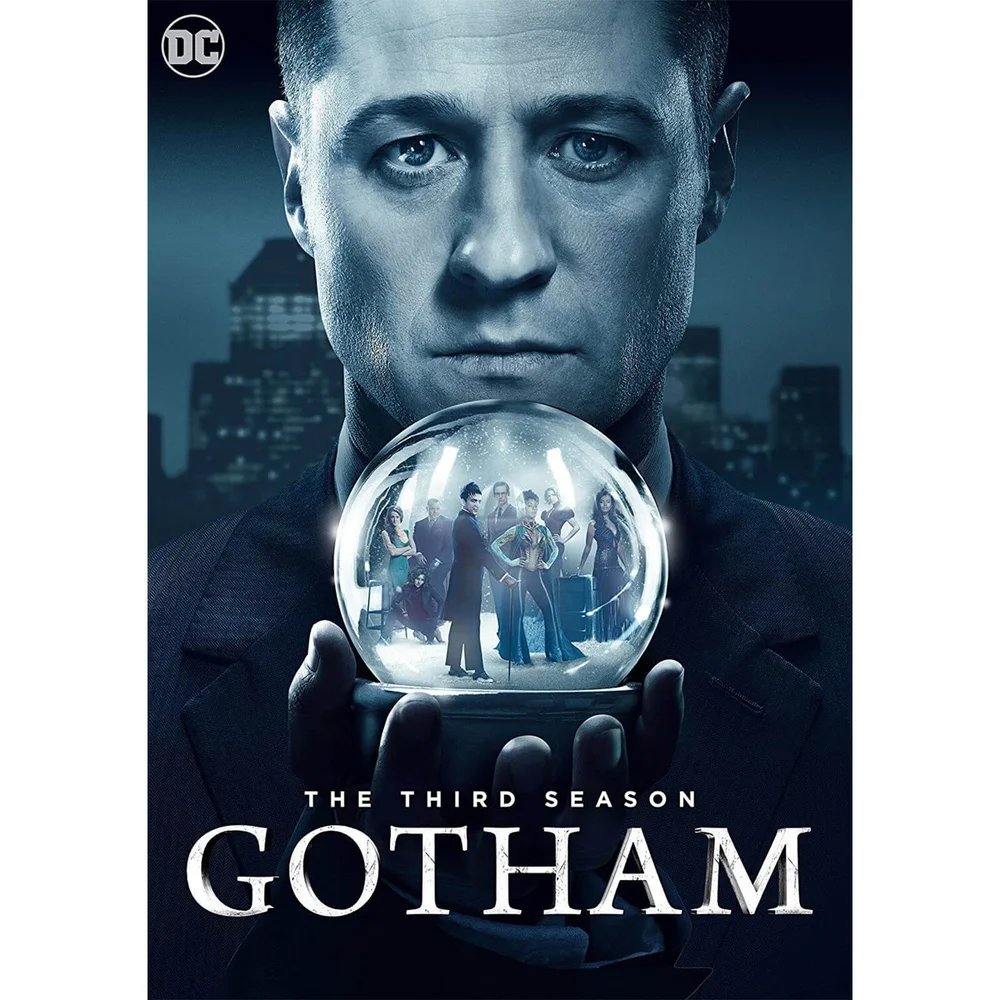 Gotham - Season 3 Image 1