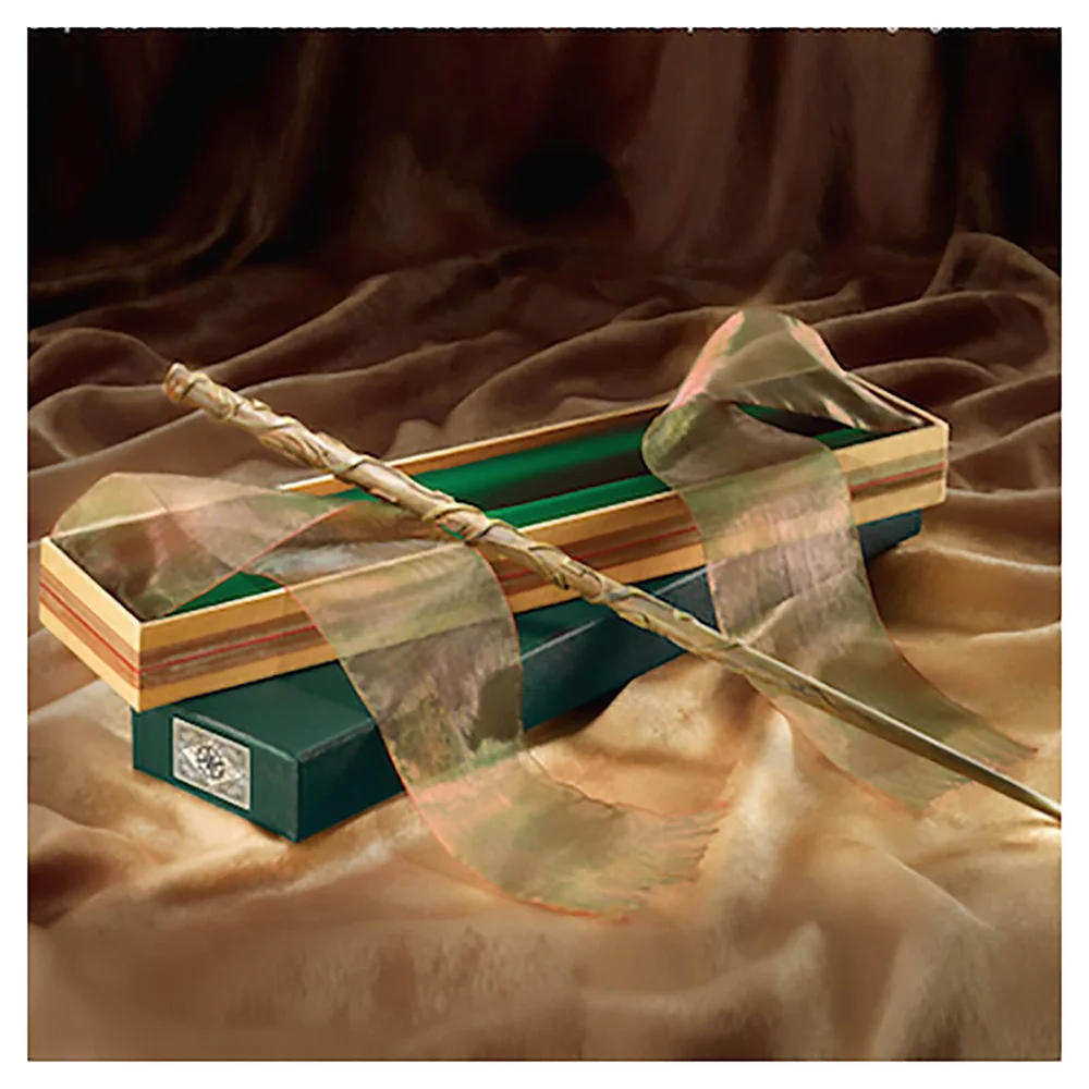 Harry Potter Hermione Granger's Wand in Ollivander's Box Image 1