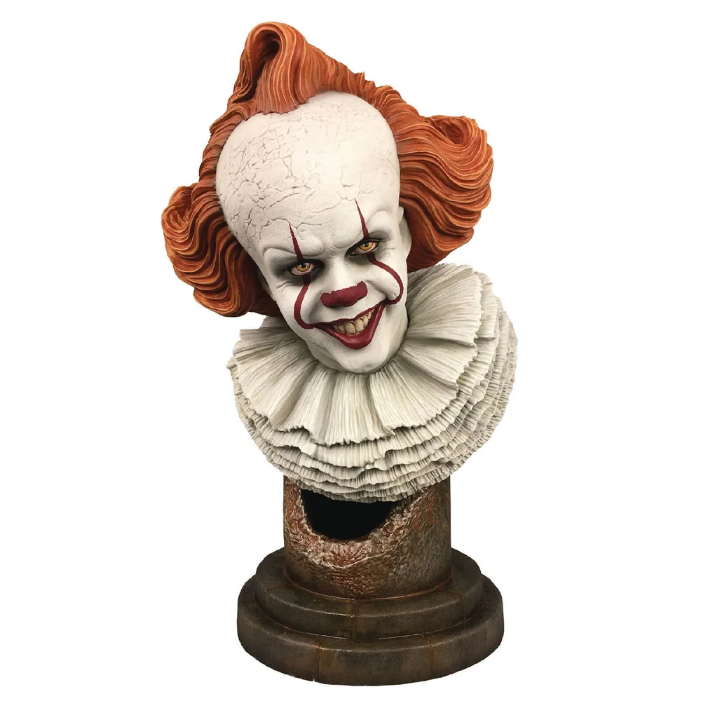 Diamond Select Movie Legends in 3D Bust - 1/2 Pennywise Image 1