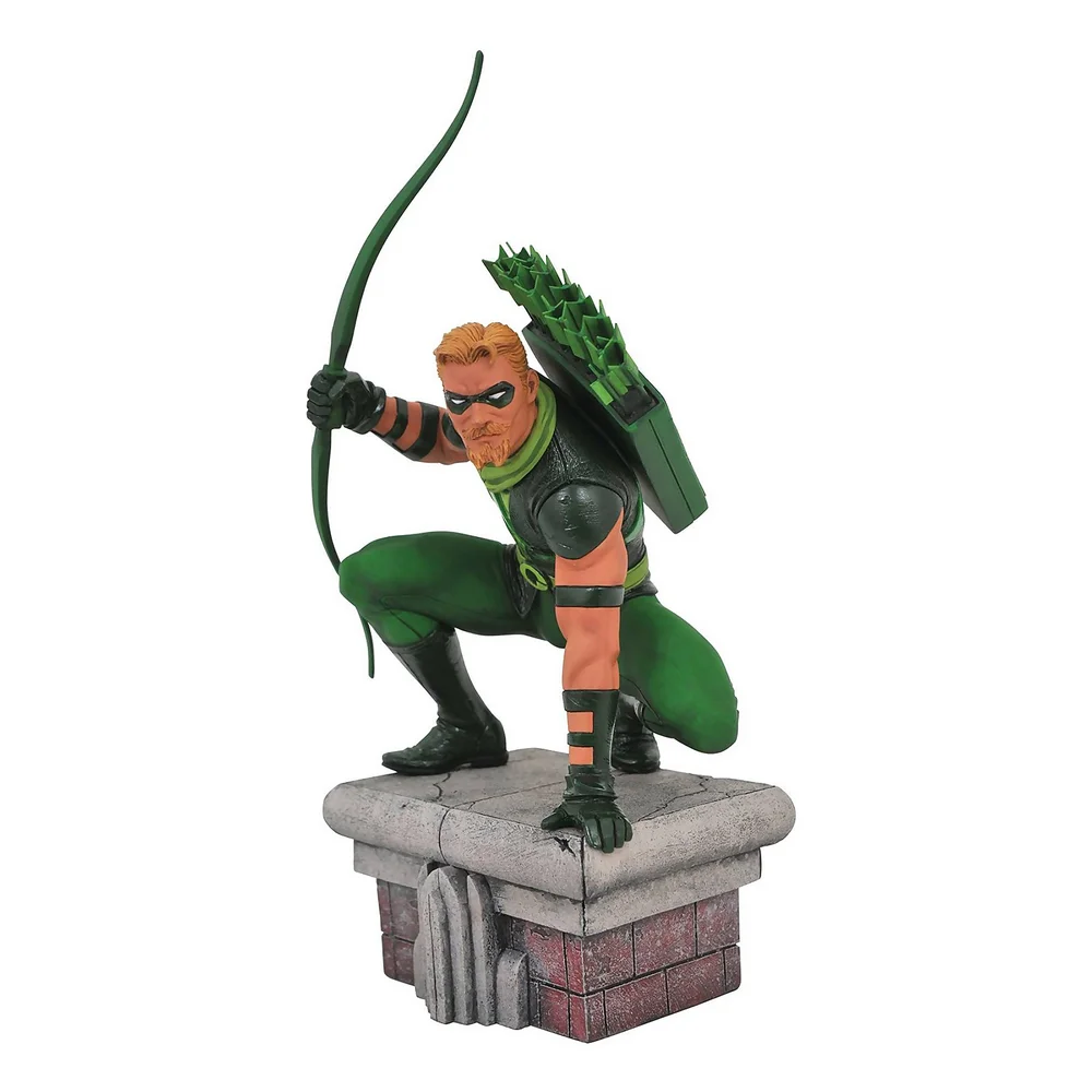 Diamond Select DC Gallery PVC Figure - Comic Green Arrow Image 1