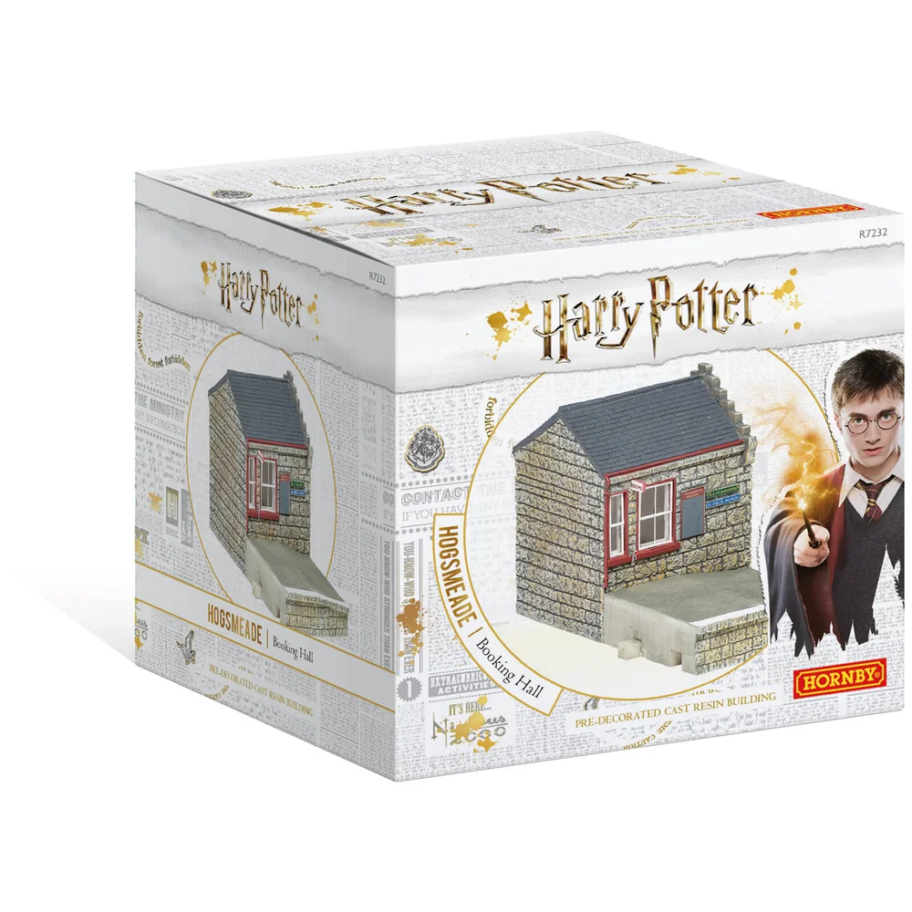 Harry Potter Hogsmeade Station Booking Hall Model Image 1