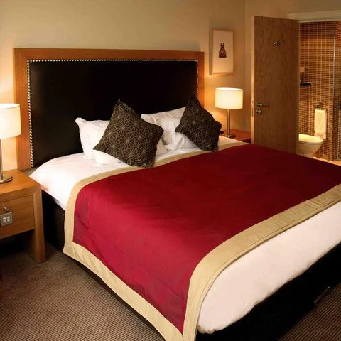 One Night Hotel Break with Dinner Choice Voucher Image 1