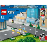 LEGO City: Road Plates Building Set with Traffic Lights (60304)