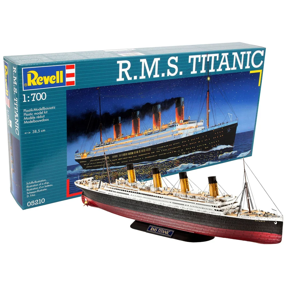R.M.S. Titanic Model Kit (1:700 Scale) Image 1