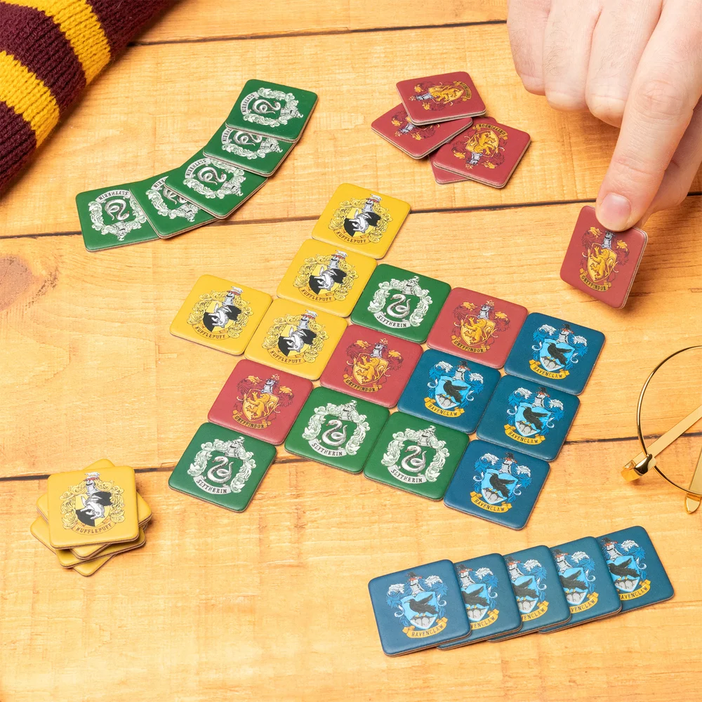 Harry Potter Hogwarts Houses In A Row Game Image 1