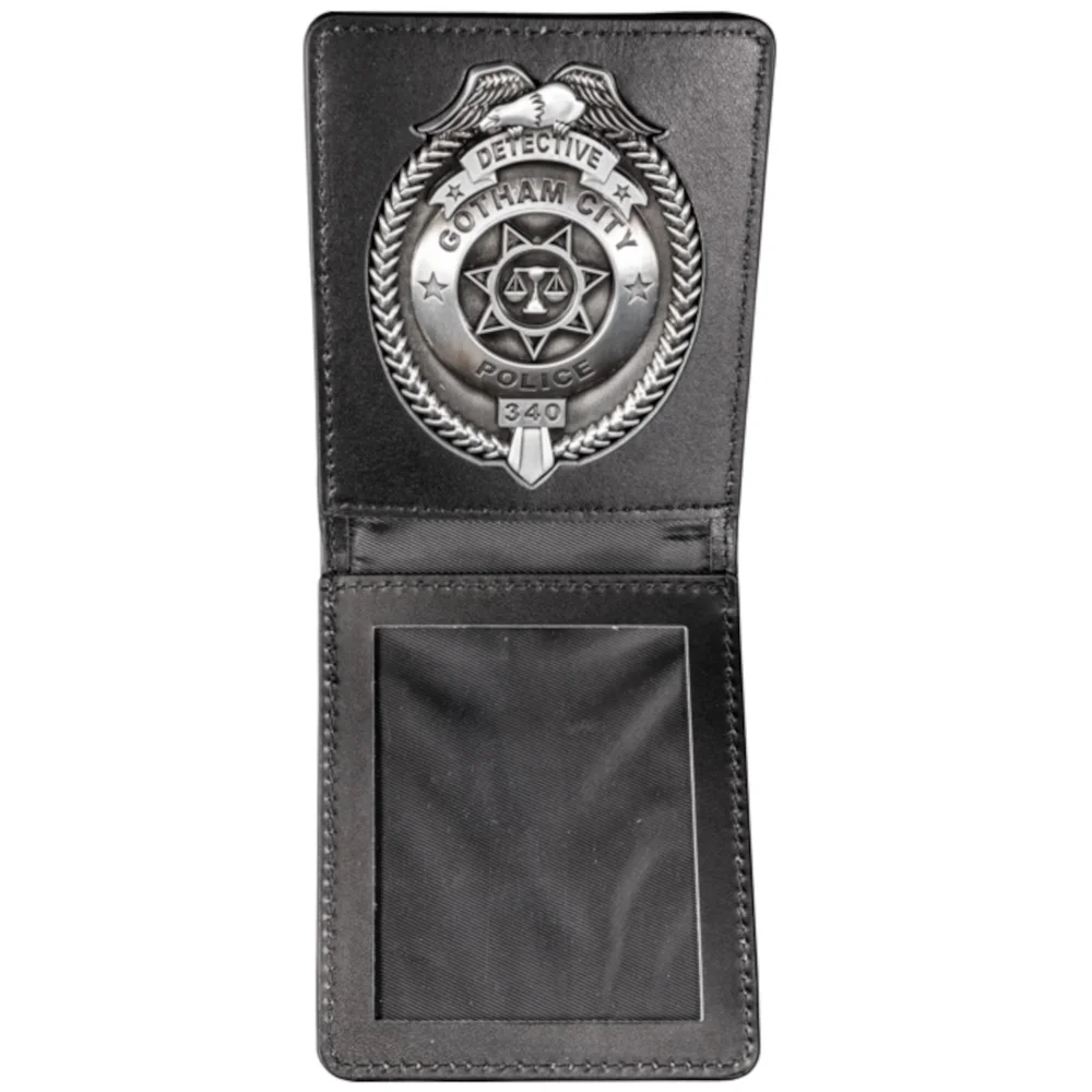 Ikon Collectables DC Comics Batman Gotham City PD Badge Replica Image 1