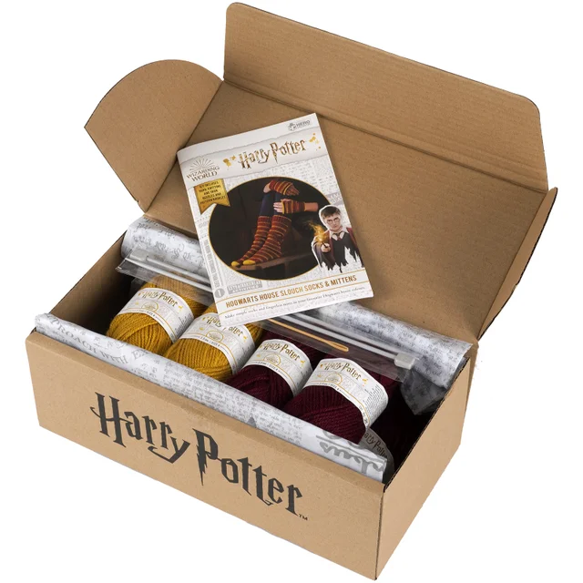 Harry Potter Gryffindor Mittens & Slouch Socks Knit Kit
