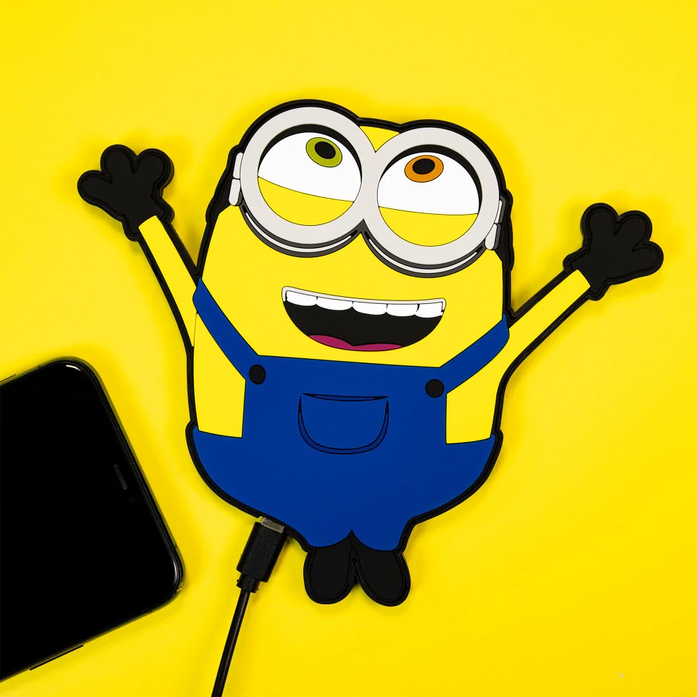 Numskull Minions Charging Matz Image 1