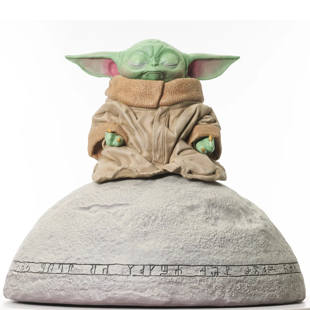 Gentle Giant The Mandalorian Milestones Statue - Seeing Stone Grogu Image 1
