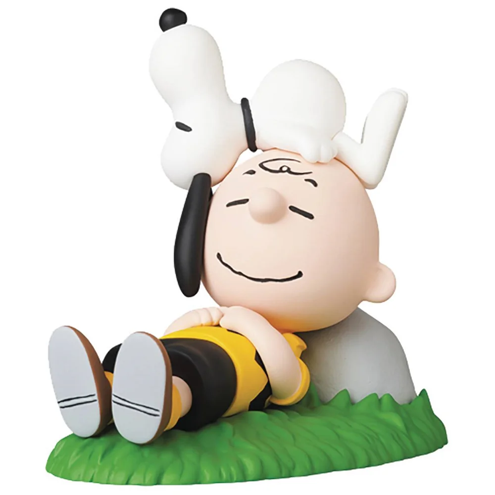 Medicom Peanuts UDF - Napping Charlie Brown & Snoopy Image 1