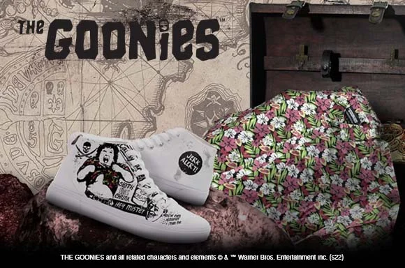 GOONIES SHIRT AND AKEDOS BUNDLE